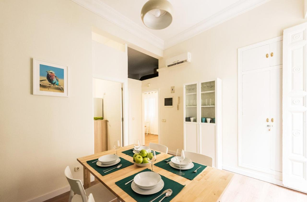 Apartamento Living Puerta del Sol Madrid Exterior foto