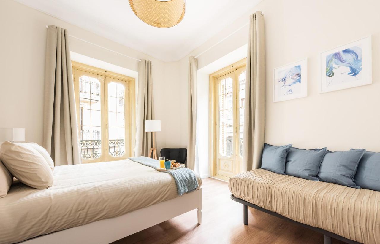 Apartamento Living Puerta del Sol Madrid Exterior foto