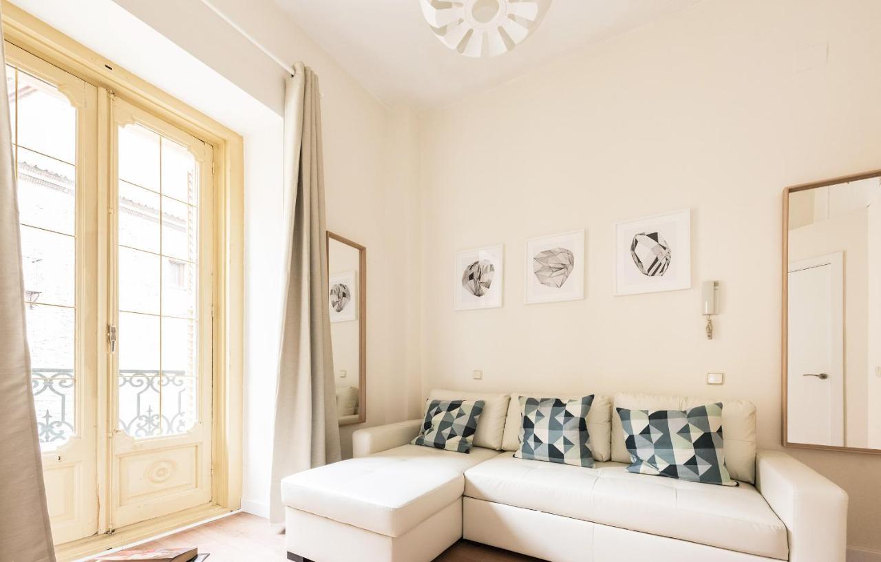 Apartamento Living Puerta del Sol Madrid Exterior foto